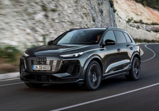 Vom 1. bis 6. Mai 2024 kann der neue Elektro-SUV mit den vier Ringen exklusiv im The Square im The Circle am Flughafen Zürich entdeckt werden